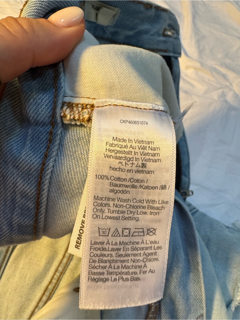 Madewell Relaxed Denim Shorts Women’s 28 Light Wash Raw Hem 100% Cotton - Picture 10 of 15